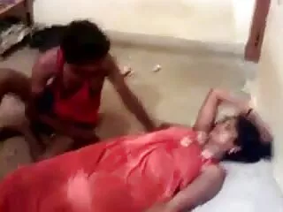 उसके आदमी और उसकी हिंदी सेक्सी एचडी मूवी वीडियो औरत ...
