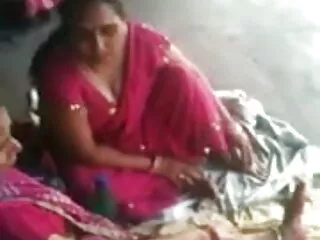 डॉक्स और उनकी हॉट नर्स के साथ बीडीएसएम सत्र सेक्स करते हुए हिंदी मूवी में 2 सेक्सी लड़कियों