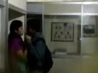 शुद्ध लड़कियाँ सेक्सी वीडियो फिल्म हिंदी मूवी १