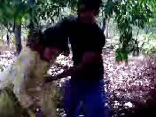दो गर्भवती सेक्सी हिंदी वीडियो मूवी लड़कियों ने एक पुरुष के साथ यौन संबंध बनाए