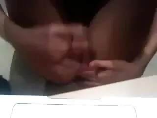 काली सुंदरता हिंदी मूवी सेक्सी वीडियो टाइट्स को चूमती है और सोफे पर एक कठिन मोटी मुर्गा निगलती है