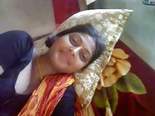 उसके योग पैंट और उंगलियों खुद की किशोर लेता सेक्सी मूवी एचडी है
